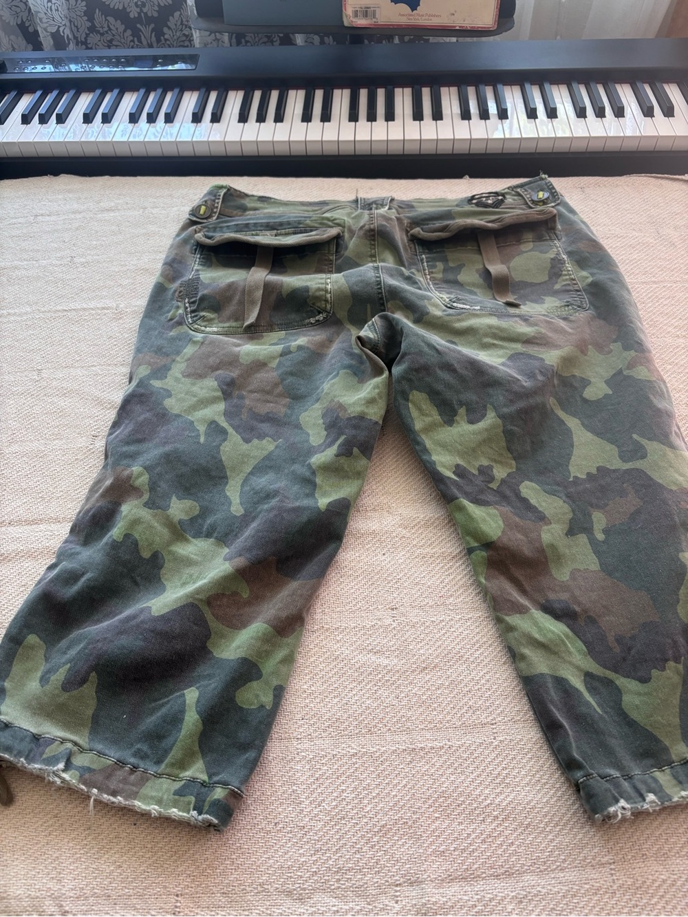 Dragon Embroidered Camo Military Workwear Cropped 9” MidRise Pants 40” Waistband - Picture 16 of 17